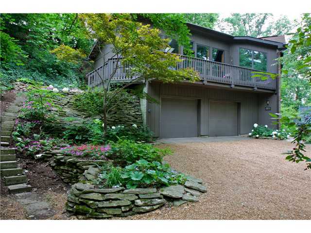 55 Walhalla Road Columbus, OH 43202 - Photo 3 of 18