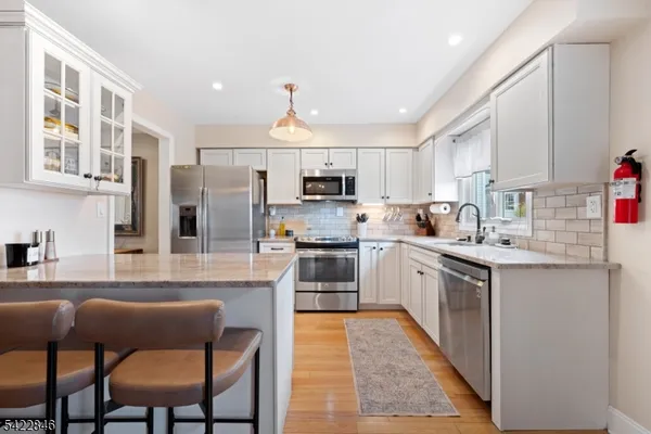 $415,000 | 1709 William And Mary Common, Hillsborough, NJ 08844