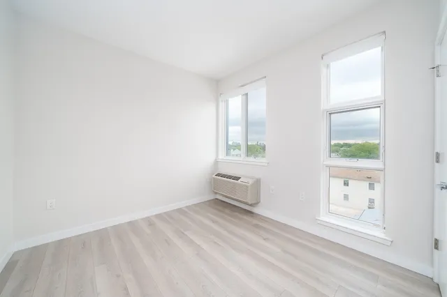 $2,862 | 16 Bennett Street, Unit 512, Jersey City, NJ 07304