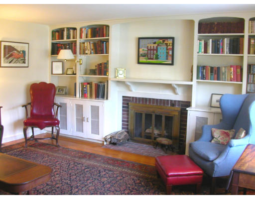 66 Brookfield Road Andover, MA 01810 - Photo 2 of 7 Gallery Image 2