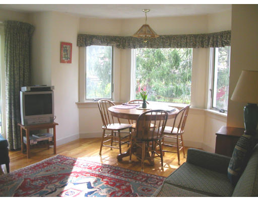 66 Brookfield Road Andover, MA 01810 - Photo 4 of 7 Gallery Image 4