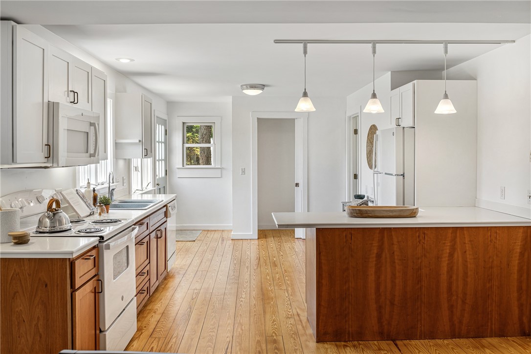 60 Snell Road Little Compton, RI 02837 - Photo 23 of 50