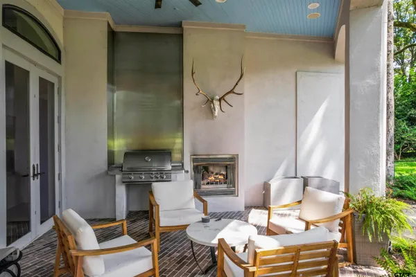 $1,150,000 | 4372 Cascades Boulevard, Tyler, TX 75709