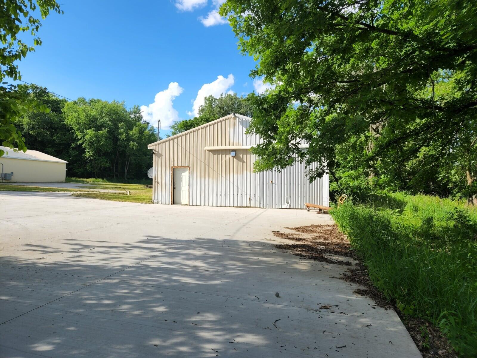 13292 Clinton Road Onondaga, MI 49264 - Photo 40 of 55 20220609_180429