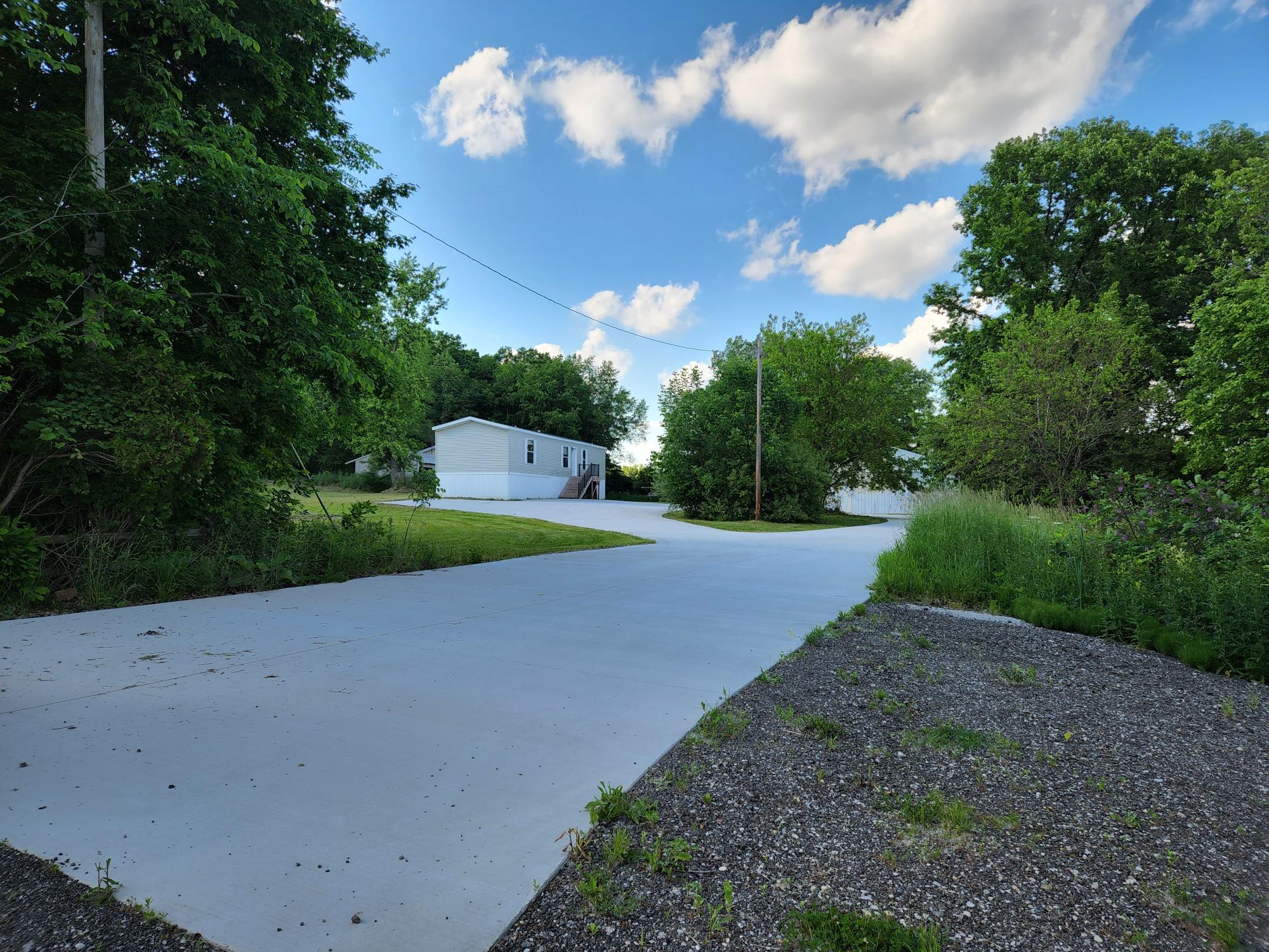 13292 Clinton Road Onondaga, MI 49264 - Photo 49 of 55 20220609_183038