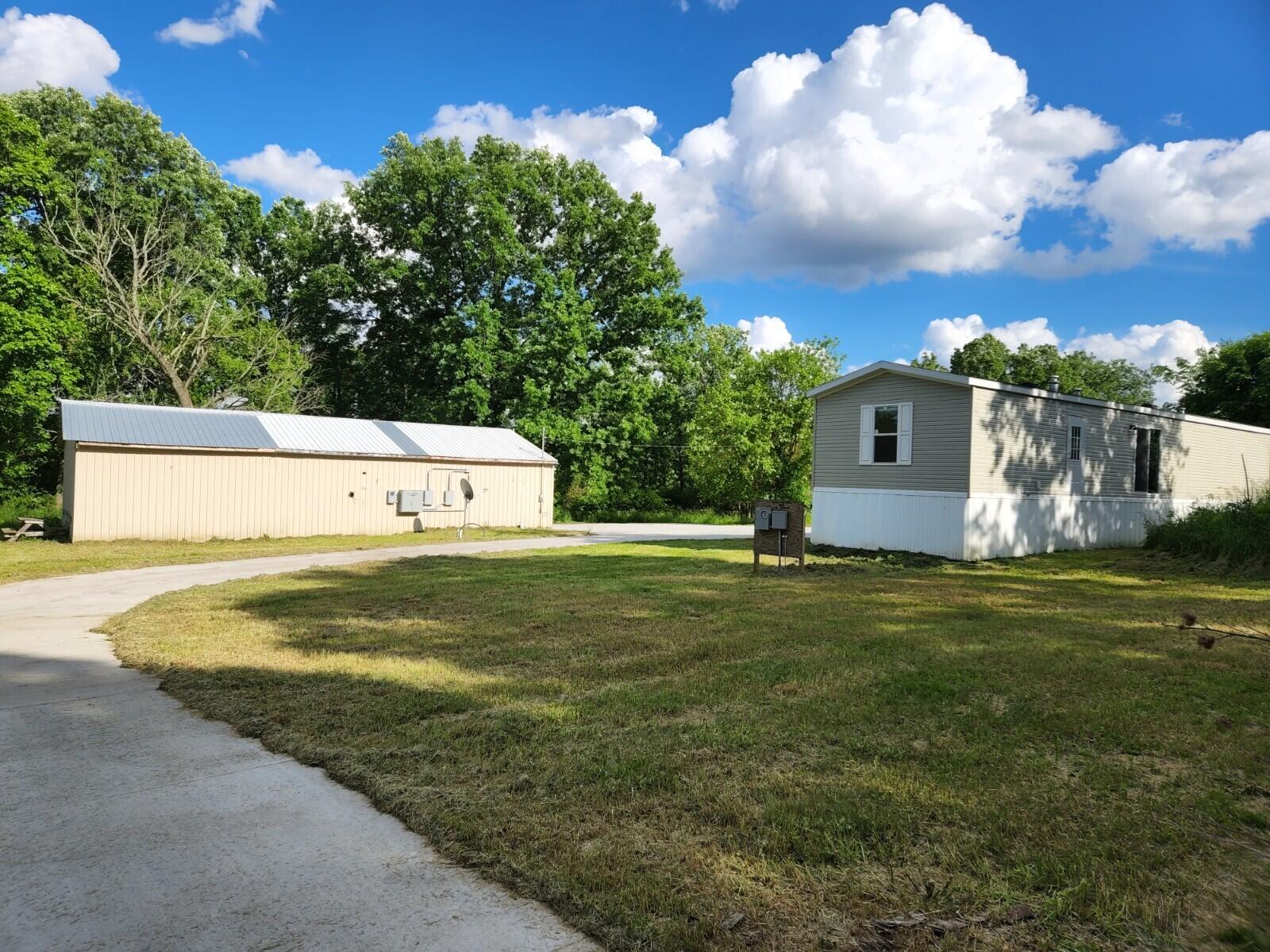 13292 Clinton Road Onondaga, MI 49264 - Photo 9 of 55 20220609_180702