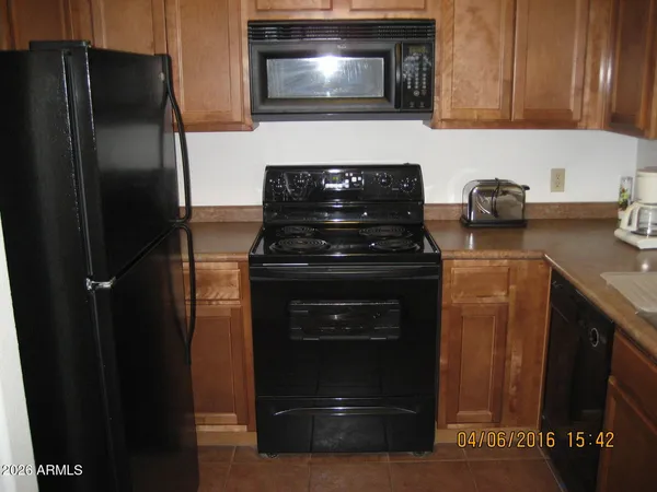 $279,999 | 3830 East Lakewood Parkway East, Unit 2085, Phoenix, AZ 85048