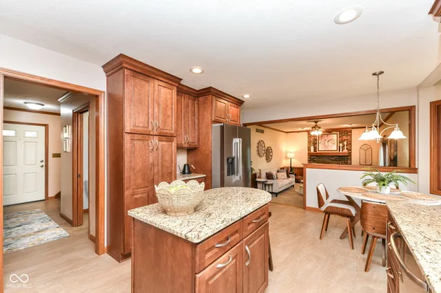 $389,900 | 9919 Harbour Pines Court, Indianapolis, IN 46256