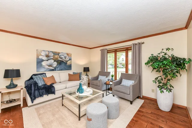 $389,900 | 9919 Harbour Pines Court, Indianapolis, IN 46256