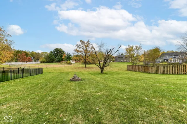 $389,900 | 9919 Harbour Pines Court, Indianapolis, IN 46256