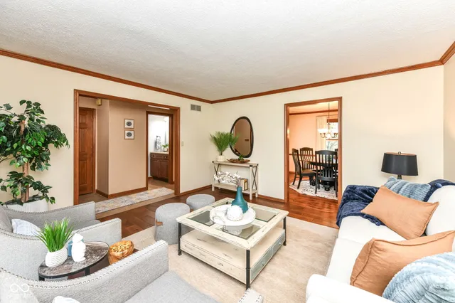 $389,900 | 9919 Harbour Pines Court, Indianapolis, IN 46256