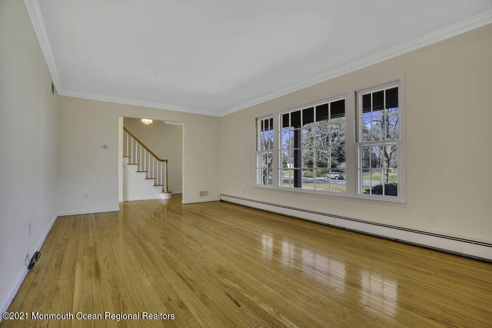 13 Colonial Terrace Colts Neck, NJ 07722 - Photo 12 of 49 016_dsc09334