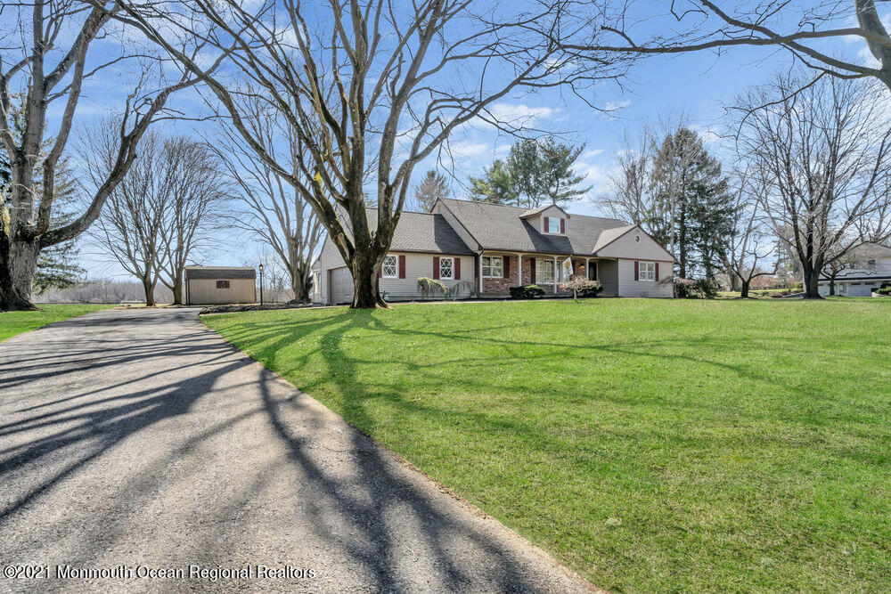 13 Colonial Terrace Colts Neck, NJ 07722 - Photo 3 of 49 003_dsc09689_1