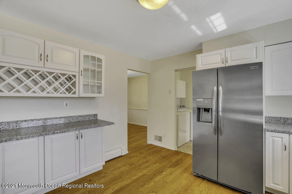 13 Colonial Terrace Colts Neck, NJ 07722 - Photo 21 of 49 025_dsc09404