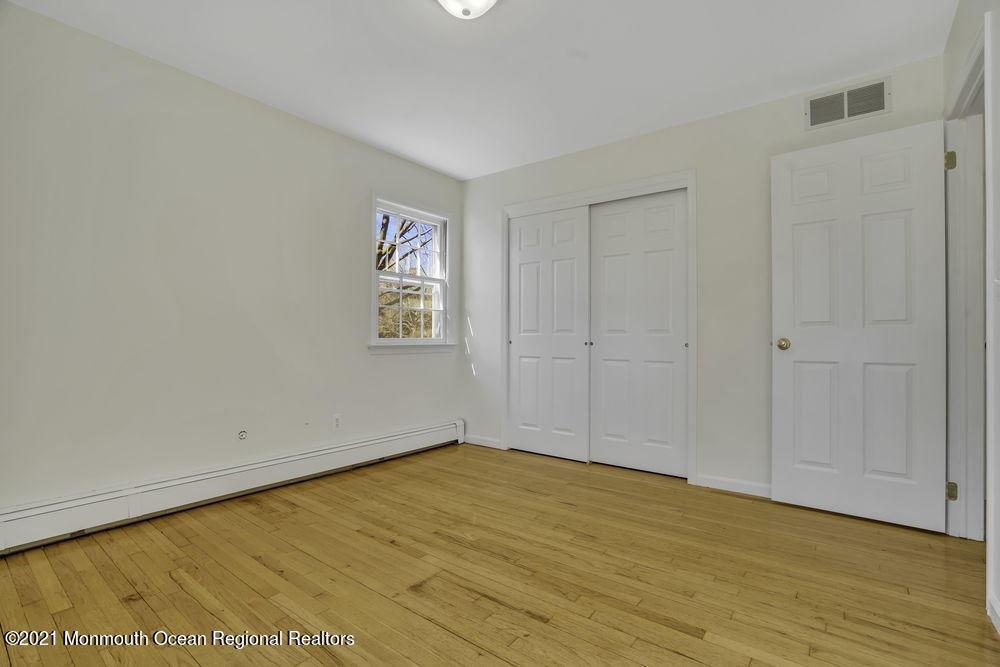 13 Colonial Terrace Colts Neck, NJ 07722 - Photo 27 of 49 032_dsc09459