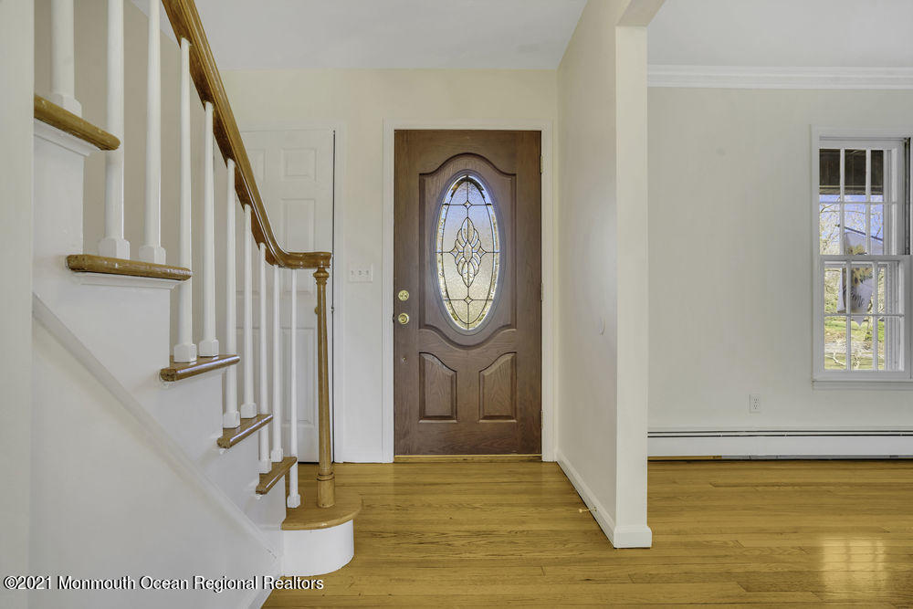 13 Colonial Terrace Colts Neck, NJ 07722 - Photo 7 of 49 011_dsc09289