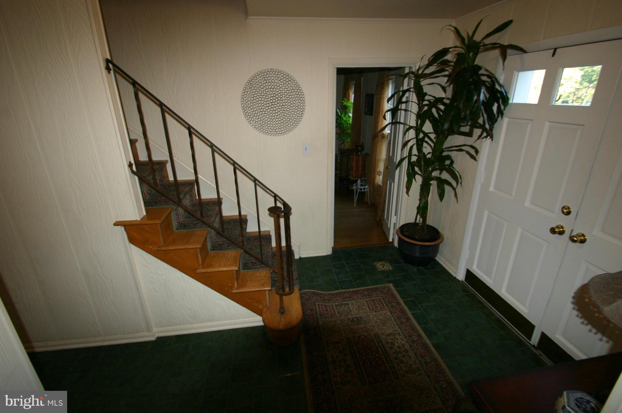 11904 Lanner Place Laurel, MD 20708 - Photo 2 of 28 Entrance Staircase