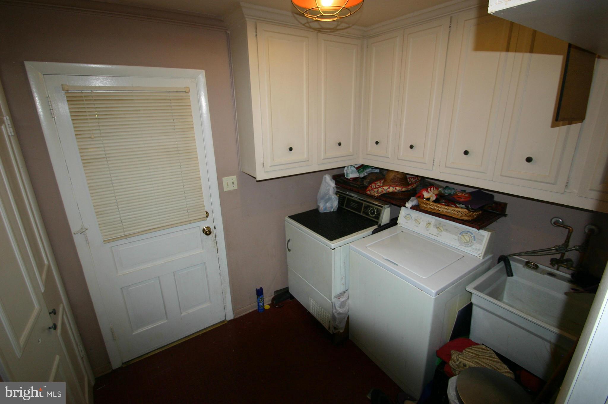 11904 Lanner Place Laurel, MD 20708 - Photo 27 of 28 Laundry Room
