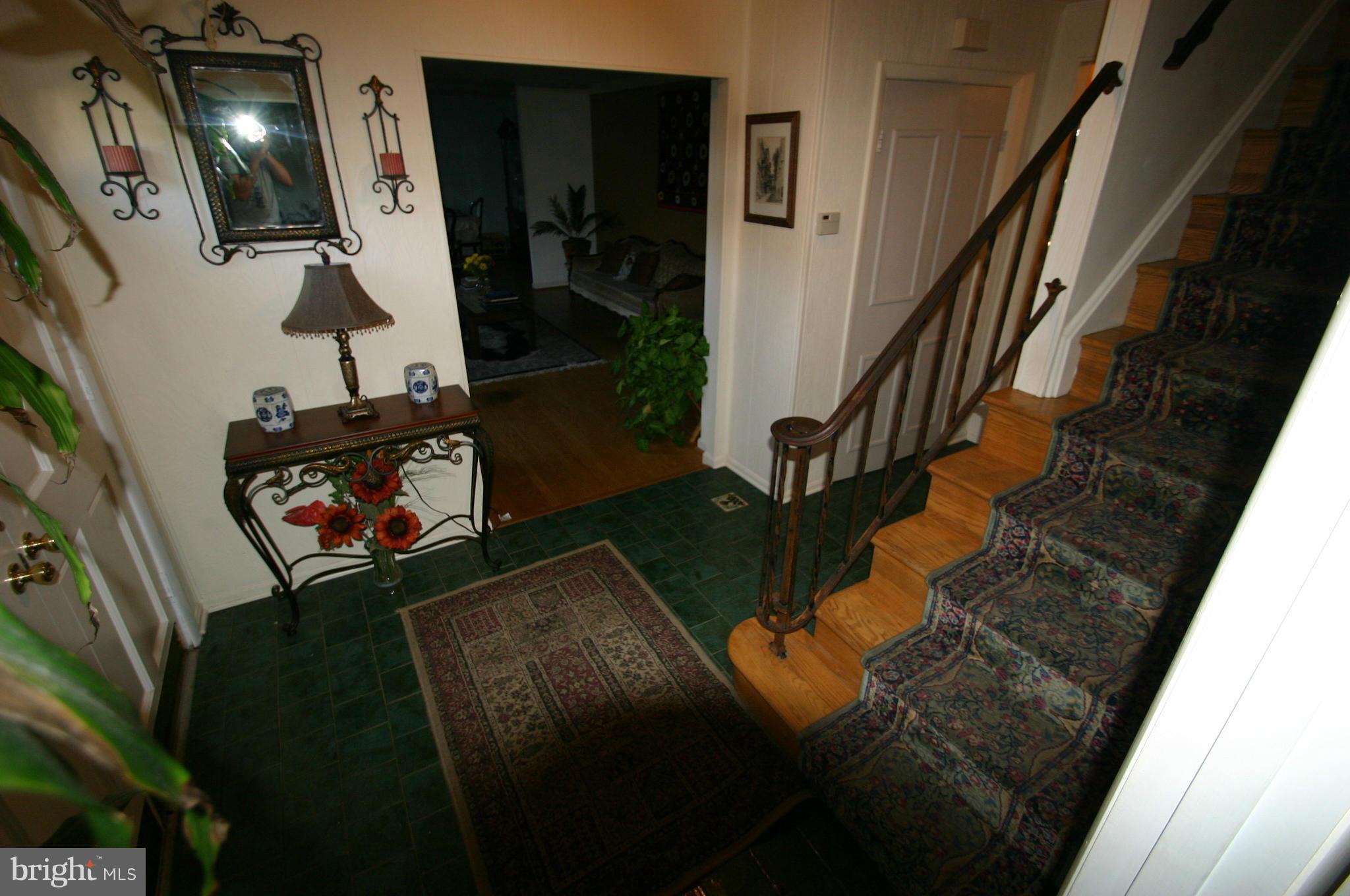 11904 Lanner Place Laurel, MD 20708 - Photo 3 of 28 Entrance Staircase
