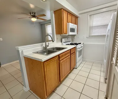 $139,900 | 6447 South Narragansett Avenue, Unit 1B, Chicago, IL 60638