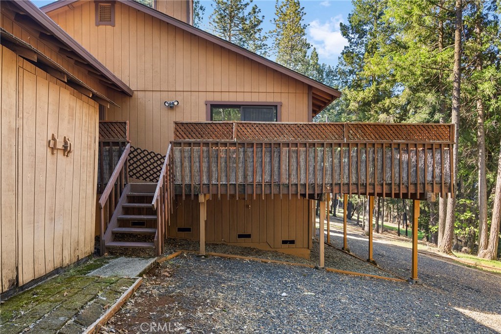 14219 Wycliff Way Magalia, CA 95954 - Photo 41 of 67 Deck Entry & Shed