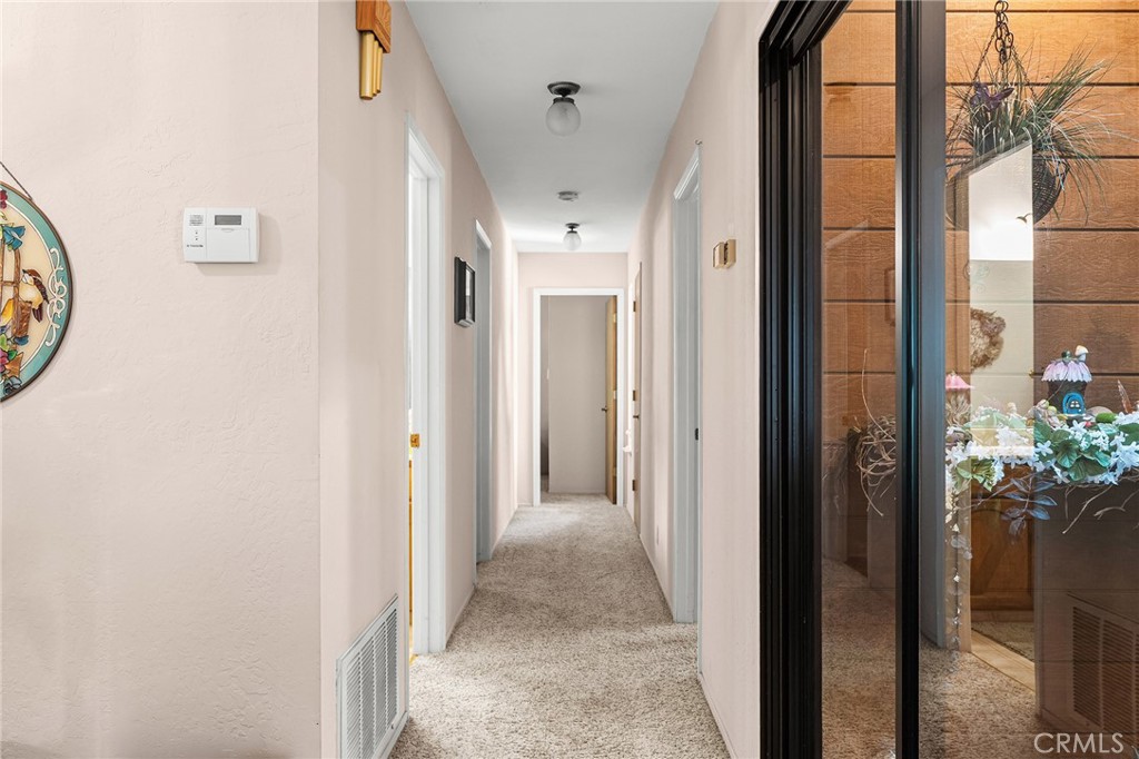 14219 Wycliff Way Magalia, CA 95954 - Photo 9 of 67 Hallway