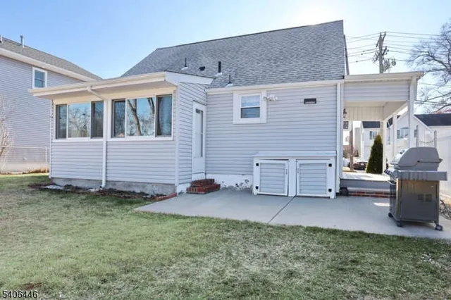 $525,900 | 22-06 Arcadia Road, Fair Lawn, NJ 07410