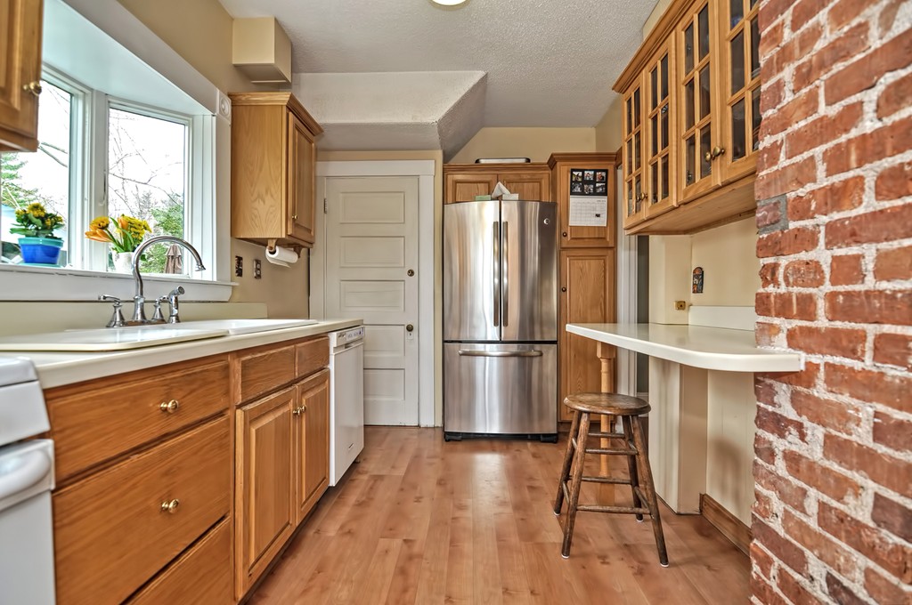 36 Marked Tree Road Needham, MA 02492 - Photo 17 of 28