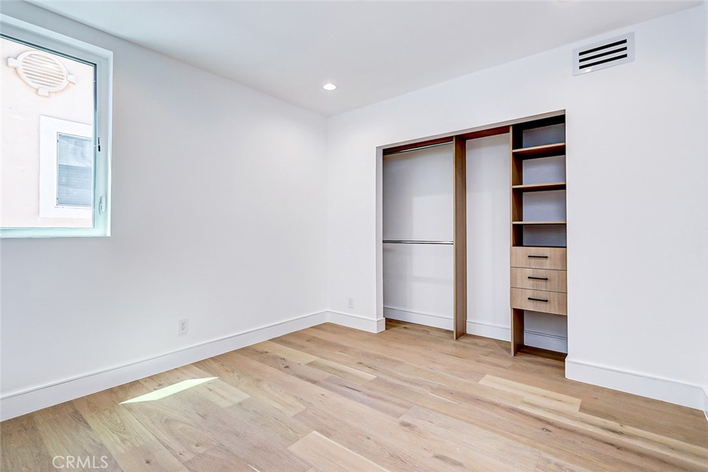 2304 Grant Avenue, Unit B Redondo Beach, CA 90278 - Photo 17 of 27