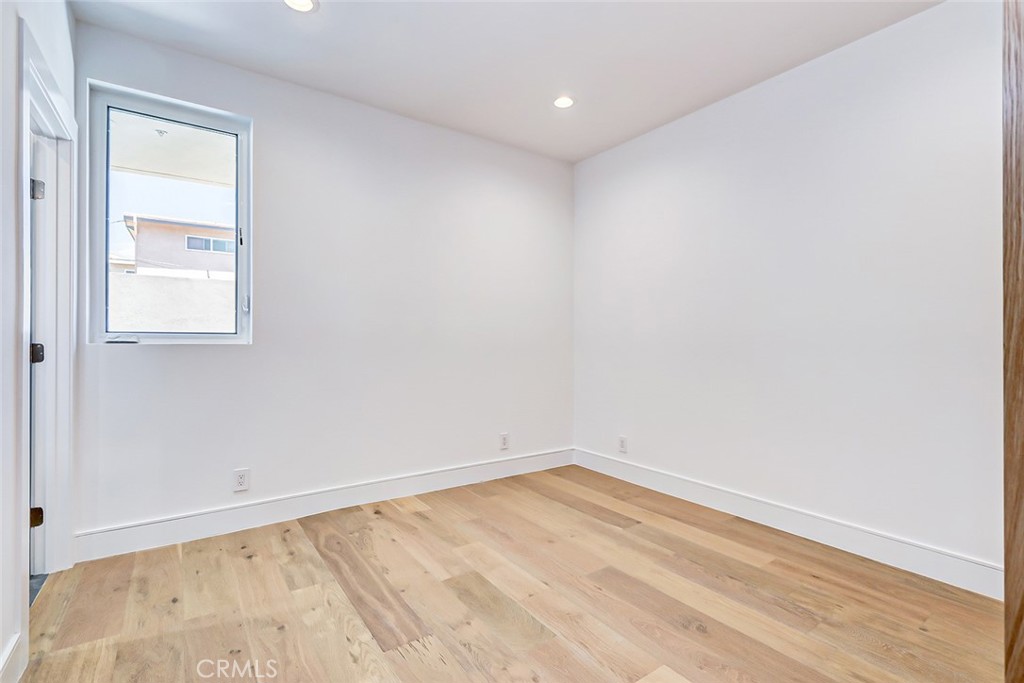 2304 Grant Avenue, Unit B Redondo Beach, CA 90278 - Photo 21 of 27