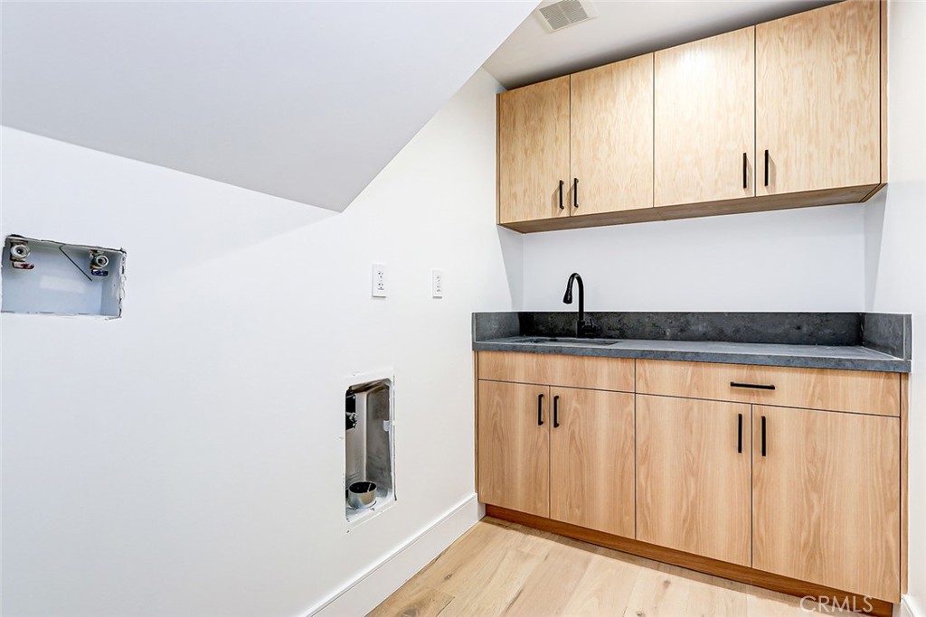 2304 Grant Avenue, Unit B Redondo Beach, CA 90278 - Photo 25 of 27