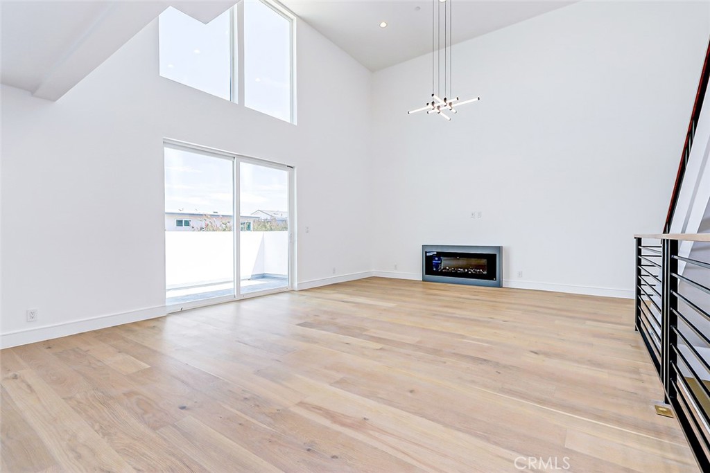 2304 Grant Avenue, Unit B Redondo Beach, CA 90278 - Photo 6 of 27