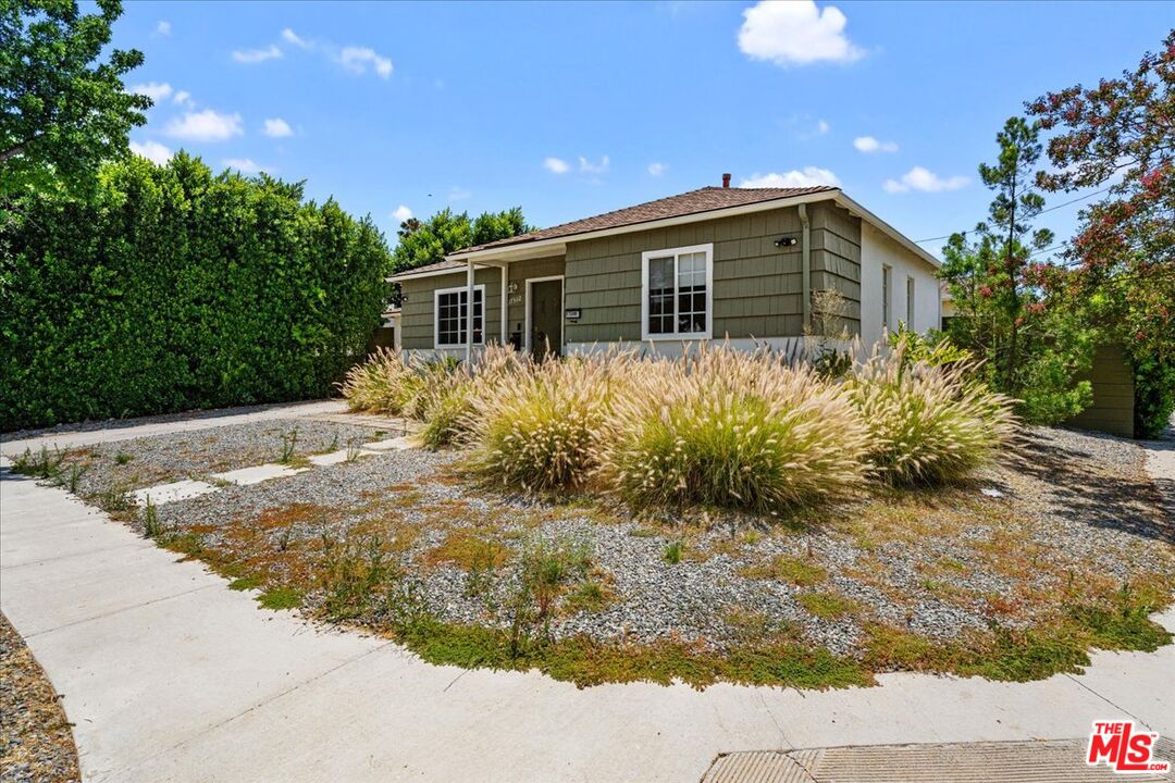 17512 Bullock Street Encino, CA 91316 - Photo 3 of 14