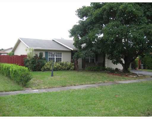 9530 Ohio Place Boca Raton, FL 33434 - Photo 1 of 10 Primary Photo