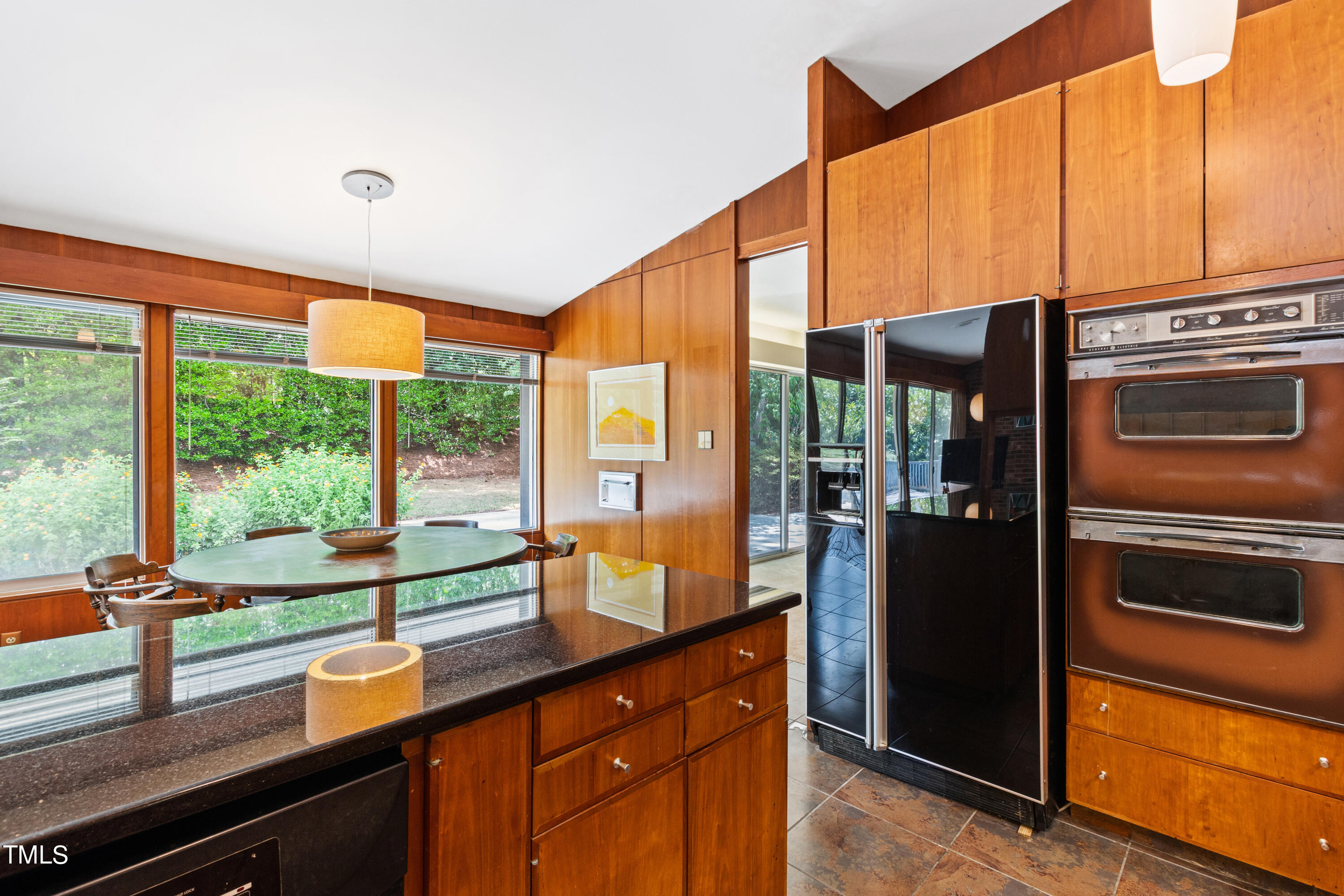 2109 Coley Forest Place Raleigh, NC 27607 - Photo 20 of 59 17 Kitchen 6