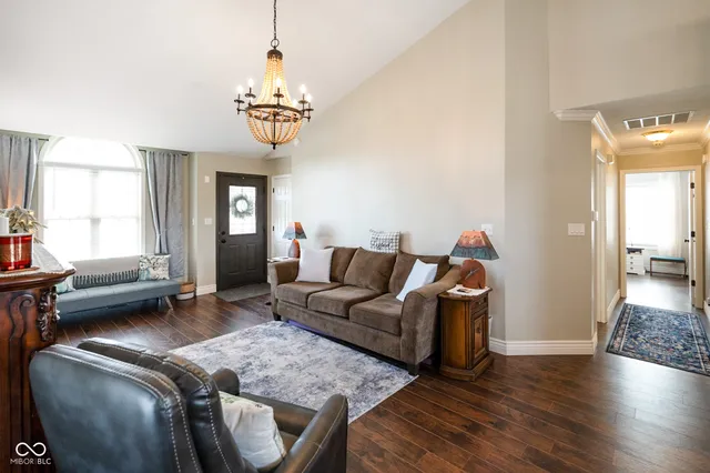 $259,000 | 5964 Woodland Parks Court, Columbus, IN 47201