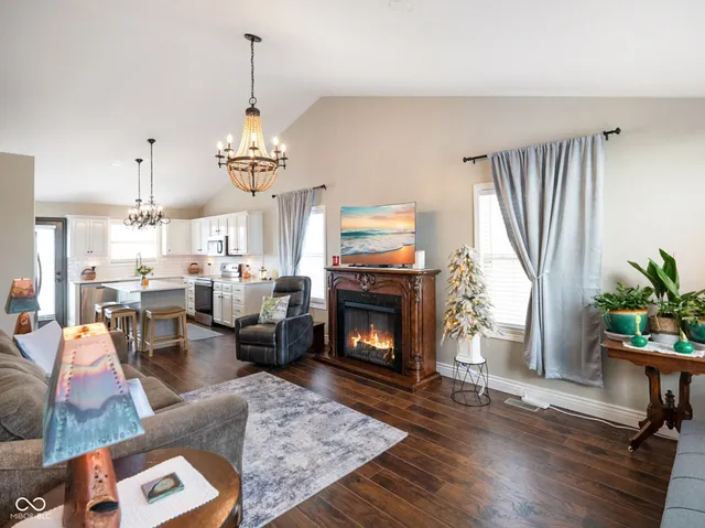 $259,000 | 5964 Woodland Parks Court, Columbus, IN 47201