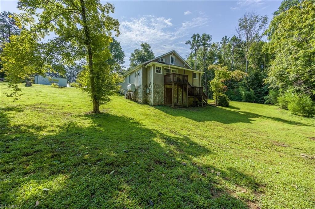 5824 Snyder Country Road Trinity, NC 27370 - Photo 13 of 47