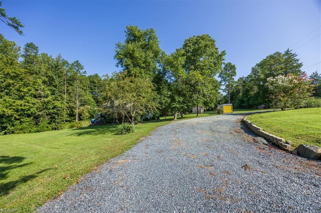 5824 Snyder Country Road Trinity, NC 27370 - Photo 4 of 47