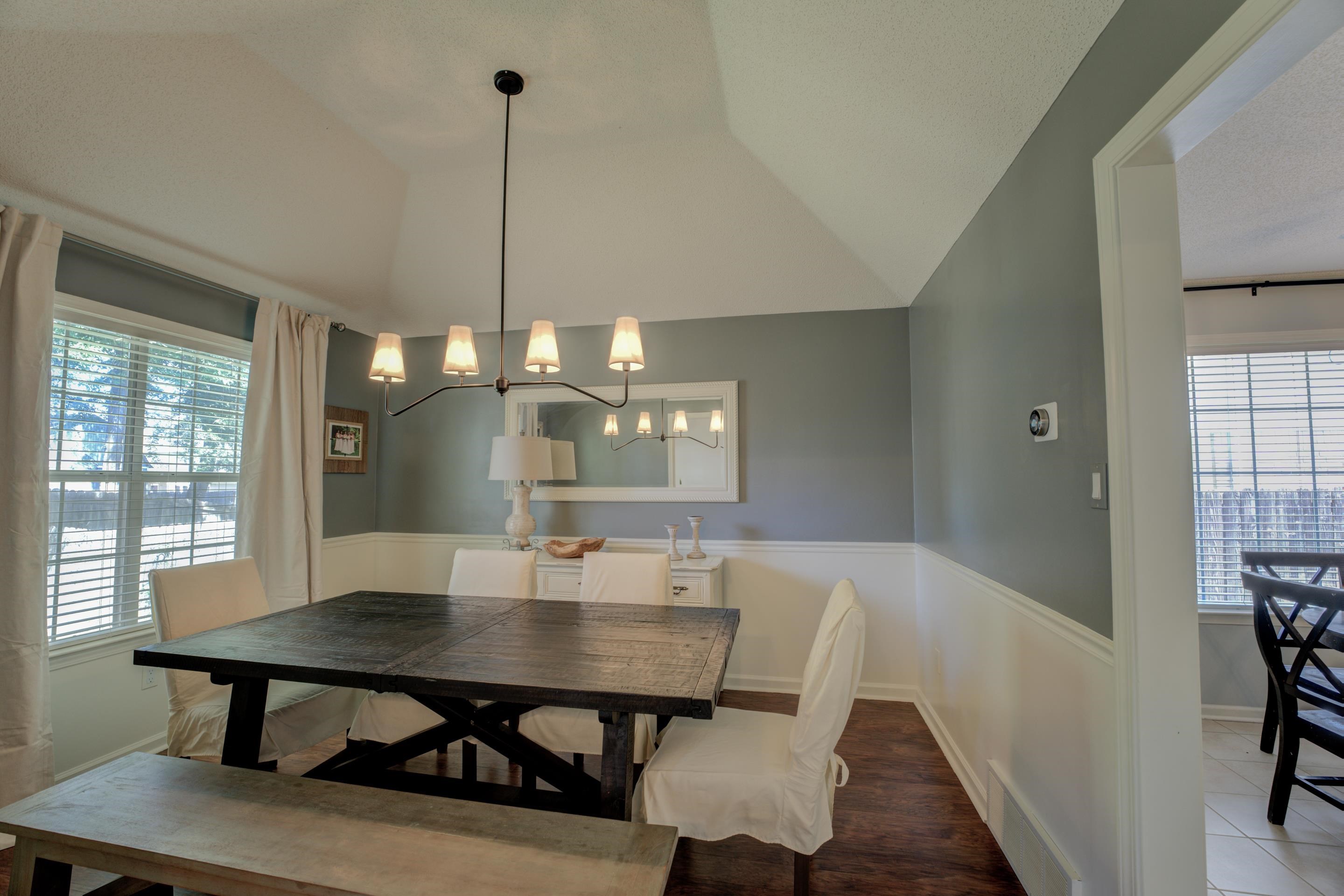 1515 Wolf Pack Drive Collierville, TN 38017 - Photo 8 of 28 a view of a dining room with furniture