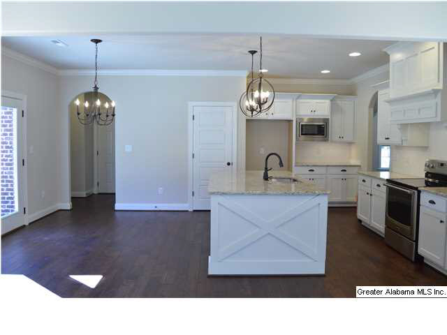 310 Dunrobin Circle Pelham, AL 35124 - Photo 4 of 32 Gallery Image 4