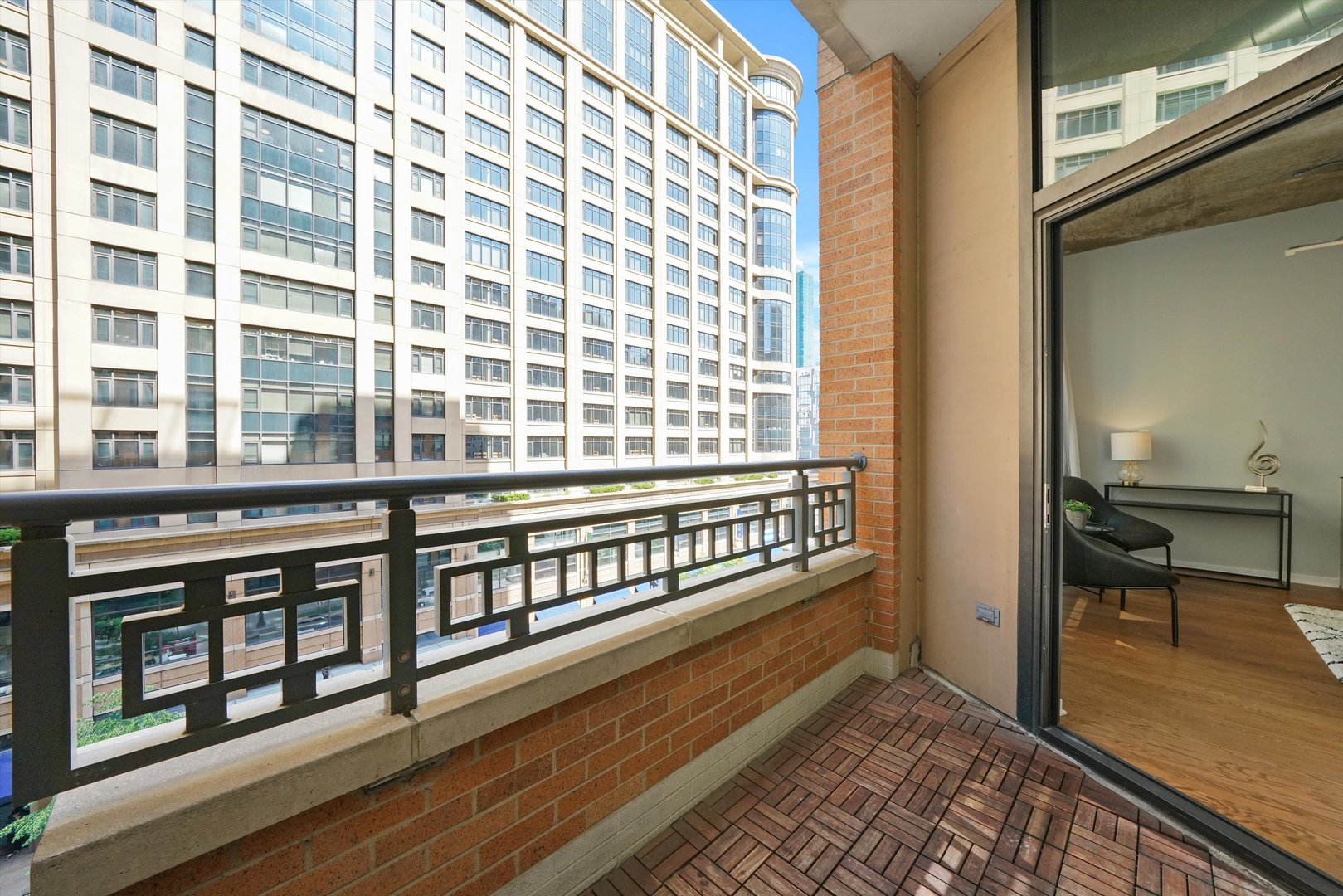 520 South State Street, Unit 503 Chicago, IL 60605 - Photo 11 of 25 a view of a large living room with a window