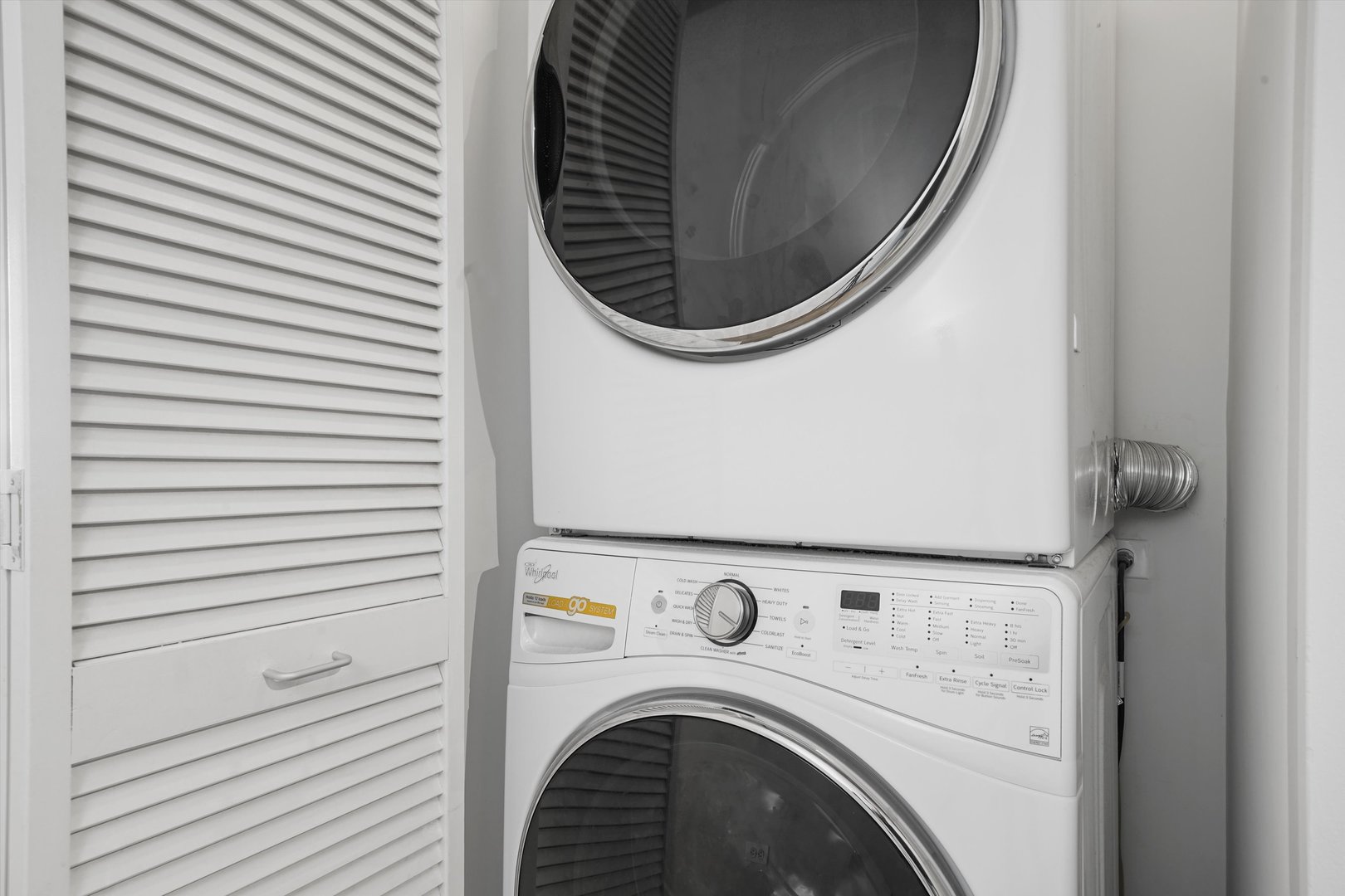 520 South State Street, Unit 503 Chicago, IL 60605 - Photo 20 of 25 a close up view of a washer and dryer