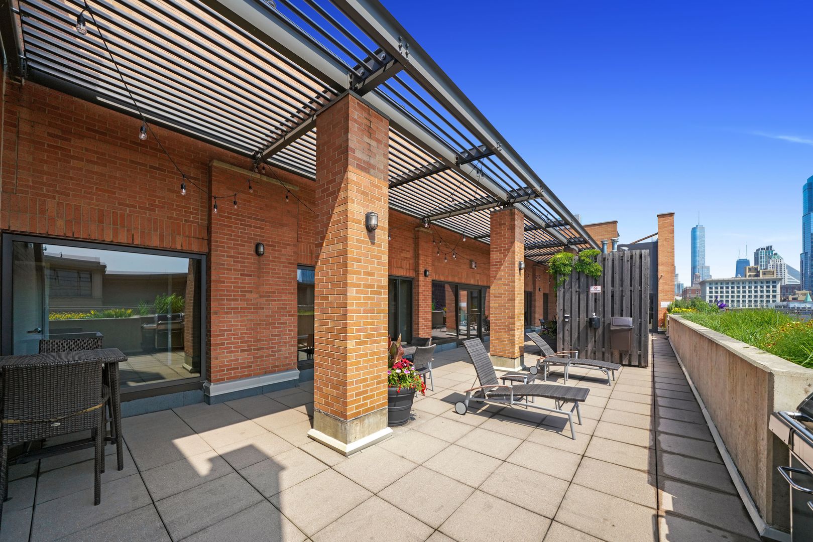 520 South State Street, Unit 503 Chicago, IL 60605 - Photo 21 of 25 a view of outdoor space with seating area