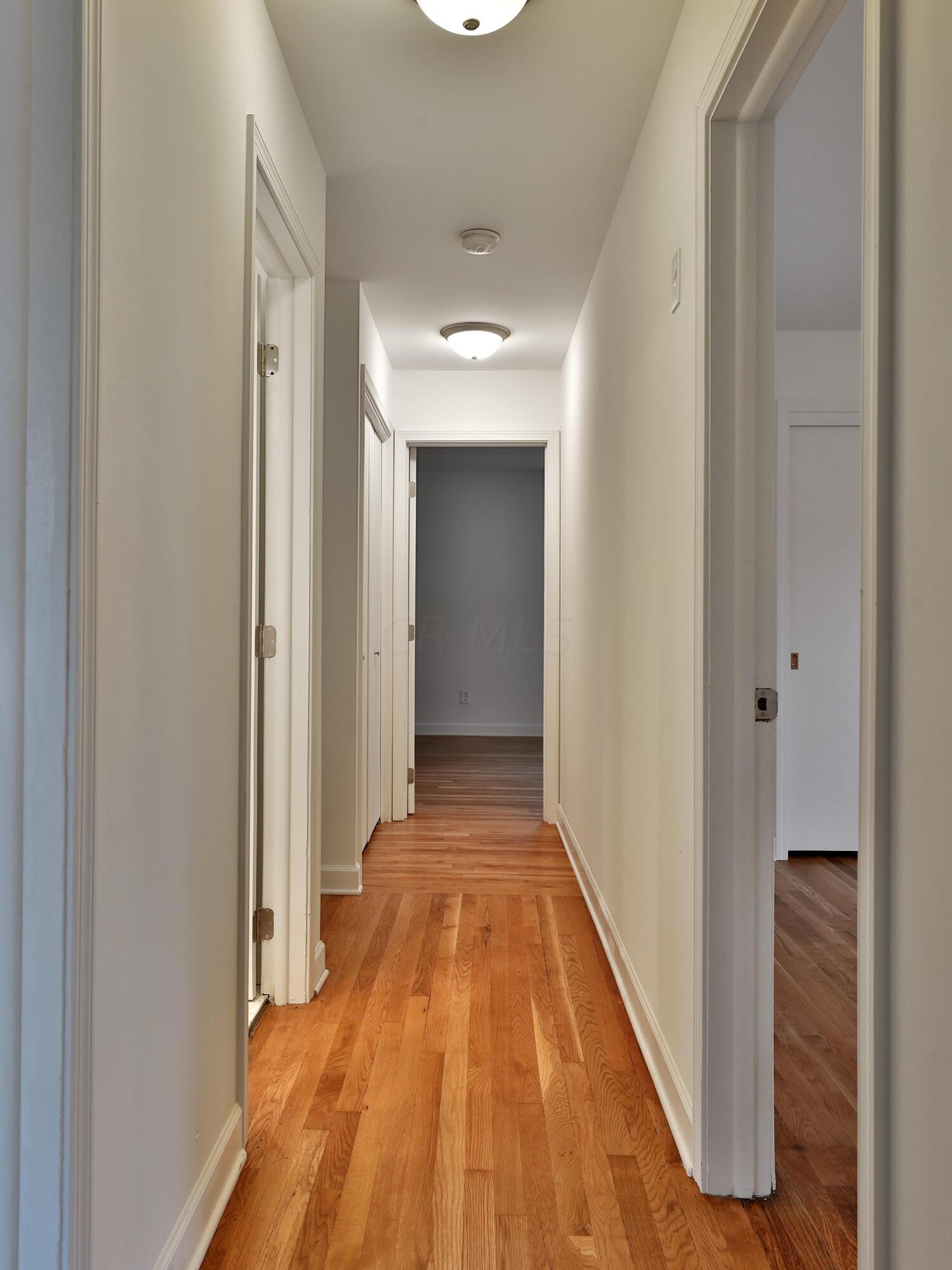 2217 Haverford Road Columbus, OH 43220 - Photo 32 of 50 2217-Haverford-35