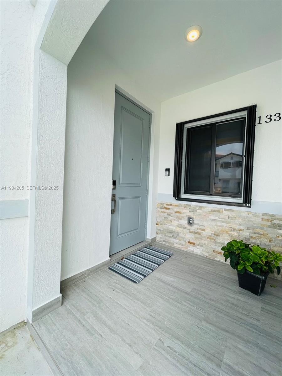 13331 Southwest 250th Terrace Homestead, FL 33032 - Photo 2 of 14 ENTRY