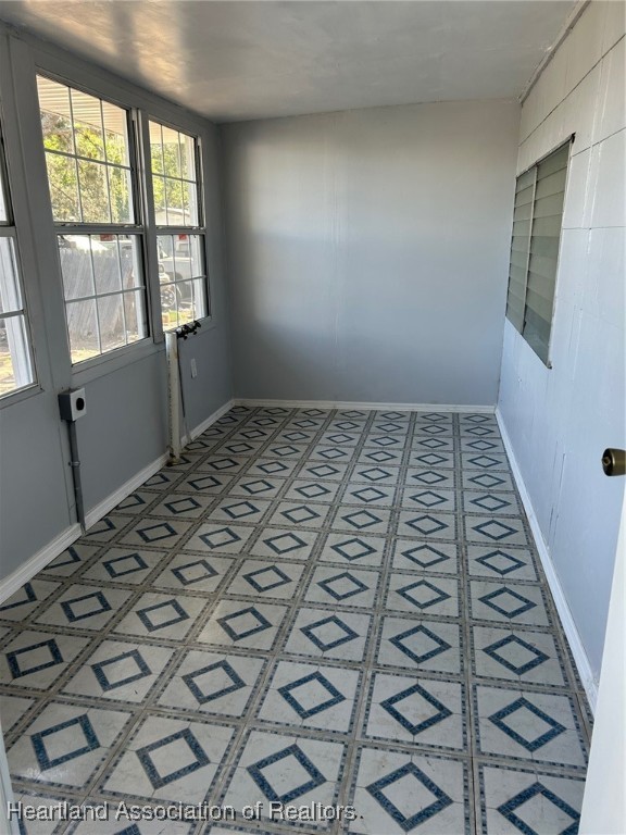917 West Ruth Street Avon Park, FL 33825 - Photo 6 of 16 Enclosed Back Porch