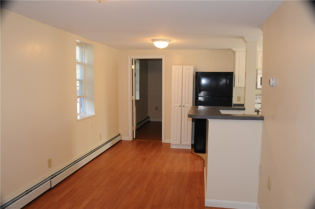 73 Pierce Street Westerly, RI 02891 - Photo 3 of 20 Gallery Image 3