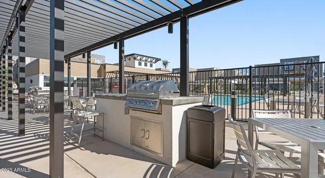 $1,404 | 6025 West Thomas Road, Unit 1, Phoenix, AZ 85033