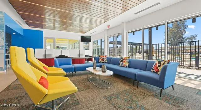 $1,404 | 6025 West Thomas Road, Unit 1, Phoenix, AZ 85033